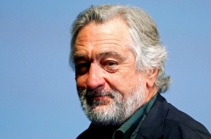 СМИ: в ресторан Де Ниро в Нью-Йорке прислали подозрительный пакет