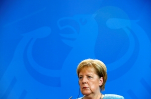 Рейтинг партии Ангелы Меркель упал до рекордно низкого уровня