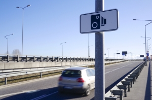 В ближайшие годы в Латвии могут установить 50 фейковых фоторадаров