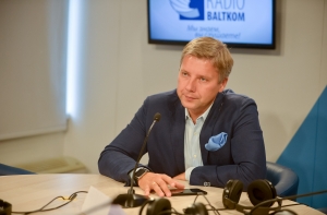 Ушаков: похоже, что с Новым годом латвийцев поздравит и.о. премьера