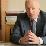 Профессор: жаль, что в Латвии не ценят деятелей науки