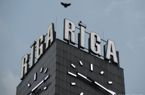 Не забудьте перевести часы! Латвия переходит на зимнее время