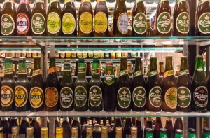 Названы самые популярные алкогольные напитки среди латвийцев