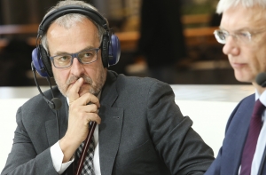 Twitter: скоро у президента останется один кандидат - Зиле