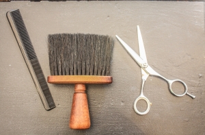 Рижанка: в салоне красоты на просьбу говорить по-латышски бросают трубку!