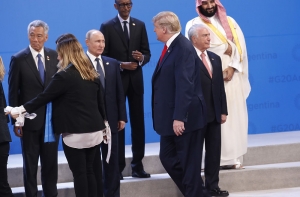 Путин и Трамп не поздоровались на фотографировании лидеров G20