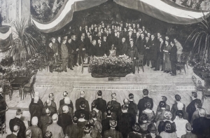 Латвийцы считают столетие государства исторически важным событием