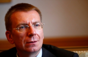 МИД: санкции против РФ нарушать нельзя - Рижская дума не исключение