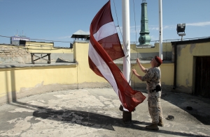 «Открою тайну, mūsu valstī ne tikai latvieši живут»: ода билингвальному образованию