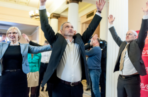 Президент доверил формирование правительства Янису Бордансу