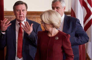 Премьер: сегодня чествуем всех, кто работал на благо Латвии!