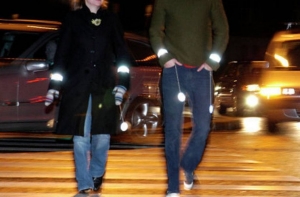 Иначе штраф! Полиция призывает пешеходов использовать отражатели