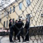 СМИ: украинские моряки читают признания с листов