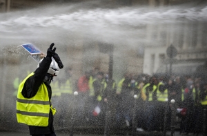 В ходе протестов во Франции пострадали 55 человек
