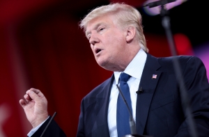 Трамп объявит национальный траур в связи со смертью Буша-старшего