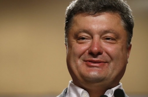 Порошенко рассказал, зачем украинские корабли отправили через Керченский пролив