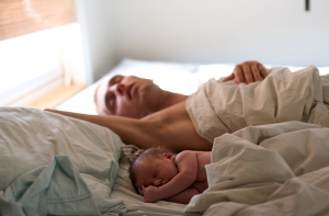 Замерит пульс и вызовет скорую: одеяло Apple сможет спасти жизнь