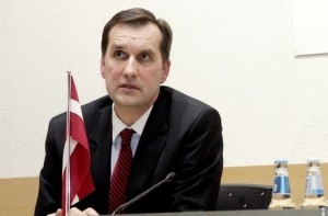 Посол Латвии объяснил нежелание россиян массово протестовать