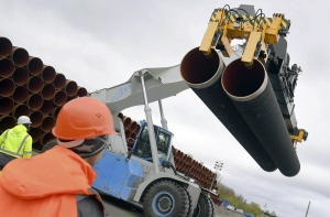 Латвийский евродепутат требует прекратить строительство «Северного потока-2»