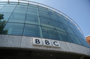 ВВС начинает вещание в Латвии на русском языке