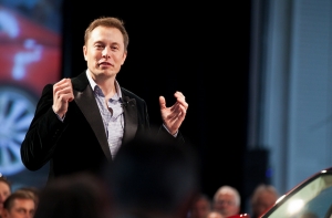 Илон Маск научил зрителей CBS правильно произносить название Tesla