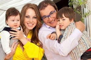 10 знаменитых мужчин, которые которые стали отцами после 50