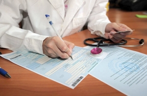 Психотерапевт: было бы неплохо требовать от политиков справку из диспансера