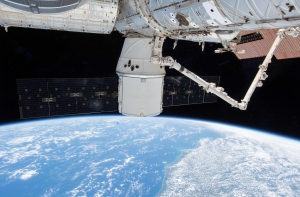 Космонавты на МКС встретят Новый год 15 раз