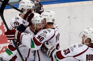 Динамо-Динамо: рижане закончили год победой, забросив москвичам 5 шайб