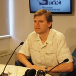 Чекушин: противников школьной реформы у нас считают пятой колонной