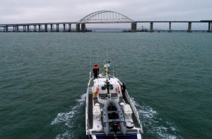 Украина готовит новый проход кораблей через Керченский пролив