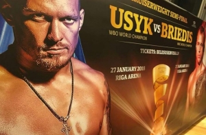 Усик назван лучшим боксером года