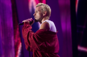 Латвийский певец получил престижный приз на Украине