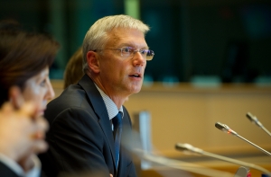 «Новое Единство» согласилась на требования KPV LV