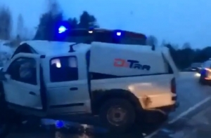 Крупное ДТП под Ригой: легковушка «улетела» в кювет