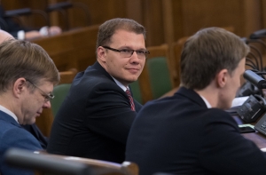 Дзинтарс: партии еще не «отошли» от выборов