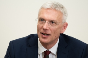 Кариньш: коалиции стоит выбрать одного кандидата в президенты Латвии