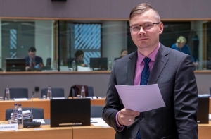 Иесалниекс: маленькие членские взносы угрожают безопасности НАТО