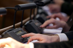 Неожиданно: KPV LV поддержали запрос «Согласия» об отставке Ашераденса