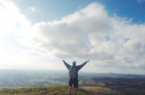 Находчивый 16-летний елгавчанин получил статус совершеннолетнего