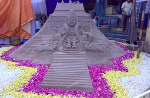 Две женщины впервые за несколько веков смогли зайти в храм в Индии