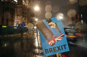 Повторное голосование по Brexit: Мэй отправили на новые переговоры с ЕС