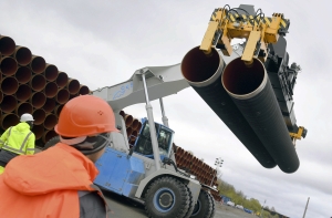 Собаки лают, караван идет: первую нитку «Северного потока-2» закончат уже в этом году