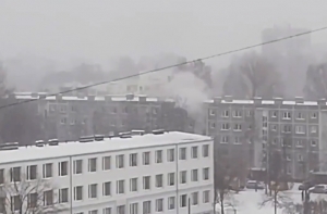 Пожар возник в 5-этажном доме в Кенгарагсе