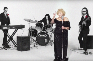 Пережившая Холокост бабушка стала солисткой дэт-метал группы