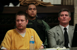 В США экс-полицейскому вынесли приговор за убийство чернокожего подростка