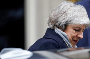 Парламент Британии проголосовал по вотуму недоверия правительству Мэй