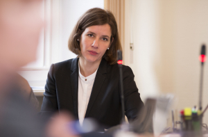 Рейзниеце-Озола: была бы министром, нашла бы деньги на медиков и учителей