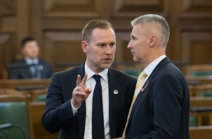 Пабрикс посоветовал Гобземсу обратиться к психиатру