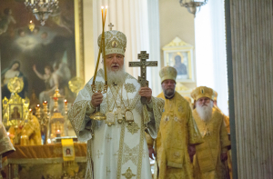 Легойда о заработке священников: они, что, должны в лаптях ходить?